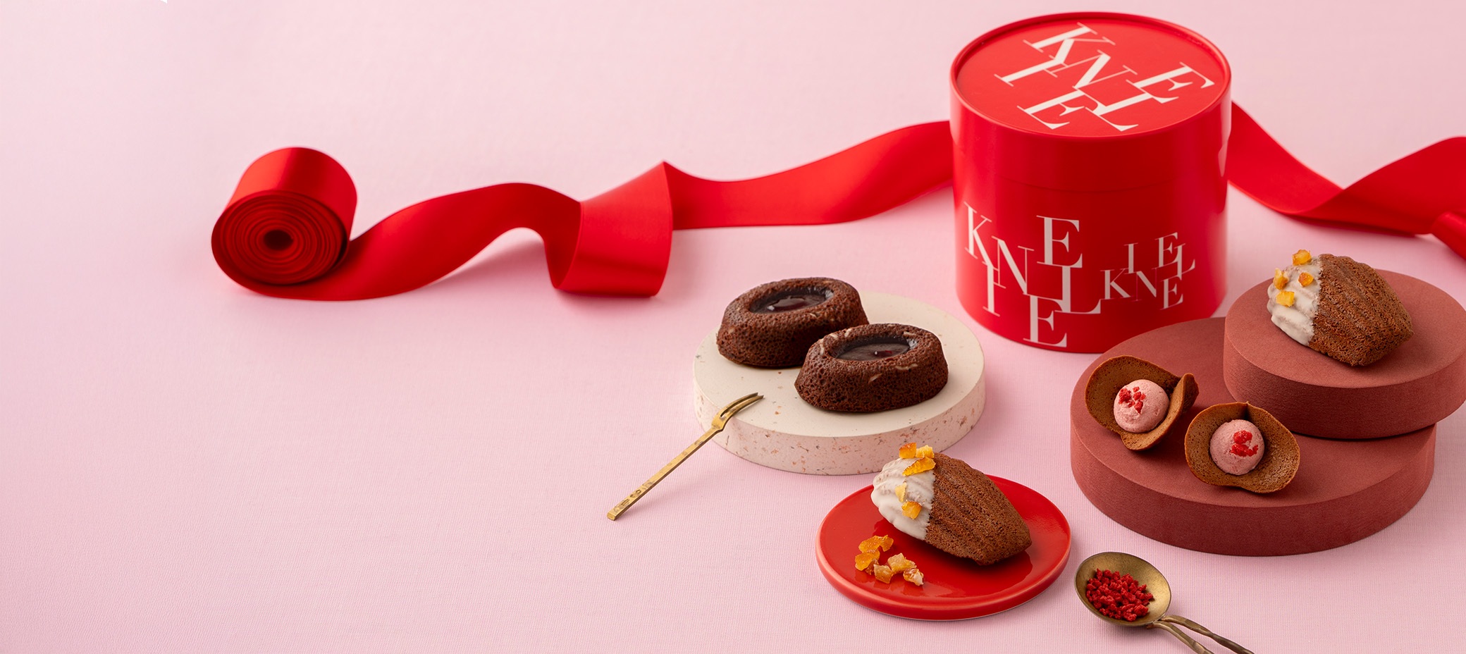 ルフルとはお花のようなラングドシャスイーツ